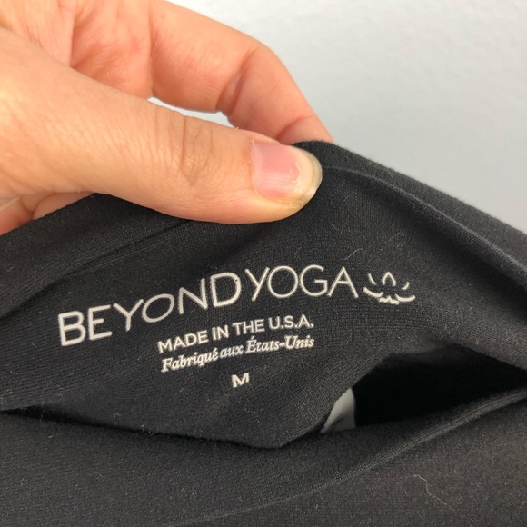 Beyond Yoga East Bound criss cross waist leggings - Picture 5 of 8